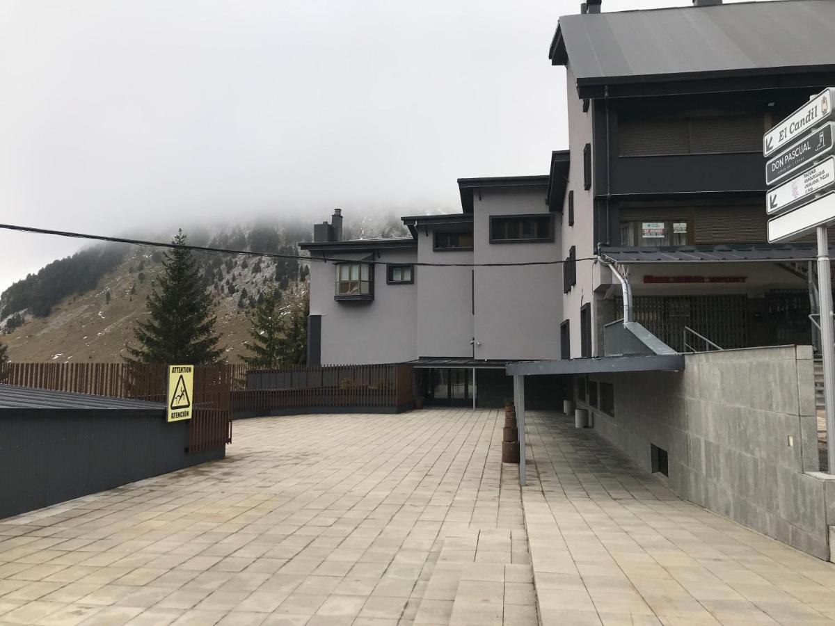 Tobazo Candanchu Pie De Pista Exterior foto
